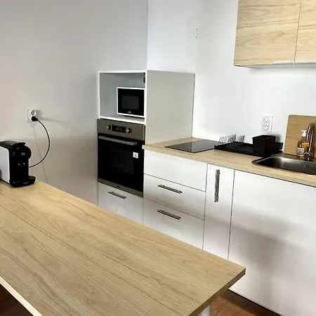 Superbe 2p Climatise - Plages A Pieds جوان ليه باه